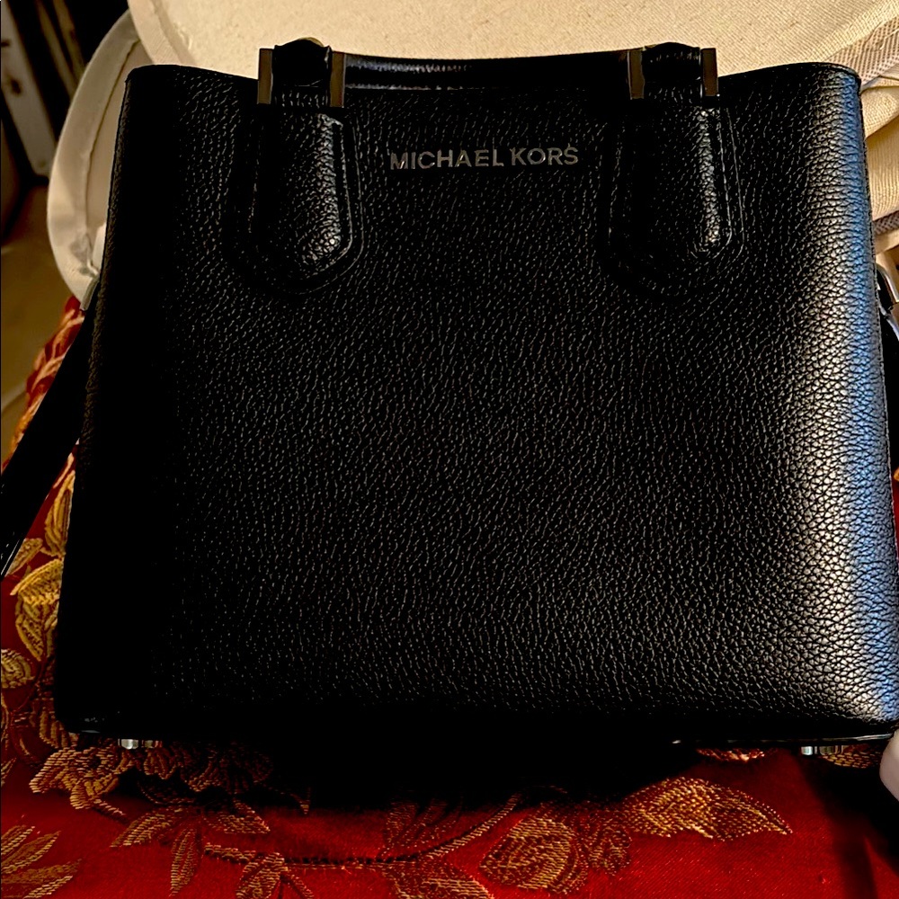 Michael Kors Black Leather Handbag w/wallet